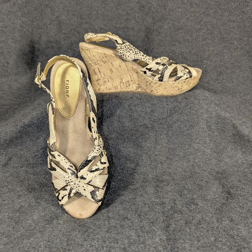 Fioni Faux Snake Print Sandals Slip on Sling Backs Wedges Heels Size 5 1/2.